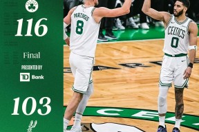 乐鱼体育-公牛观众热烈欢呼！，穆雷迎来二十赛季出色发挥观众掌声雷动-乐鱼体育